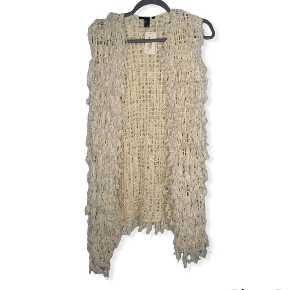 𝅺nwt Forever21 Pompom Vest